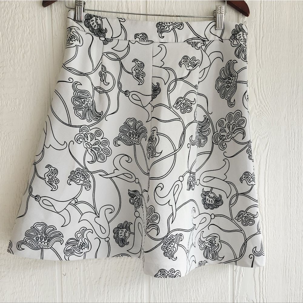 Zara‎ Black And White Floral A Line Skirt